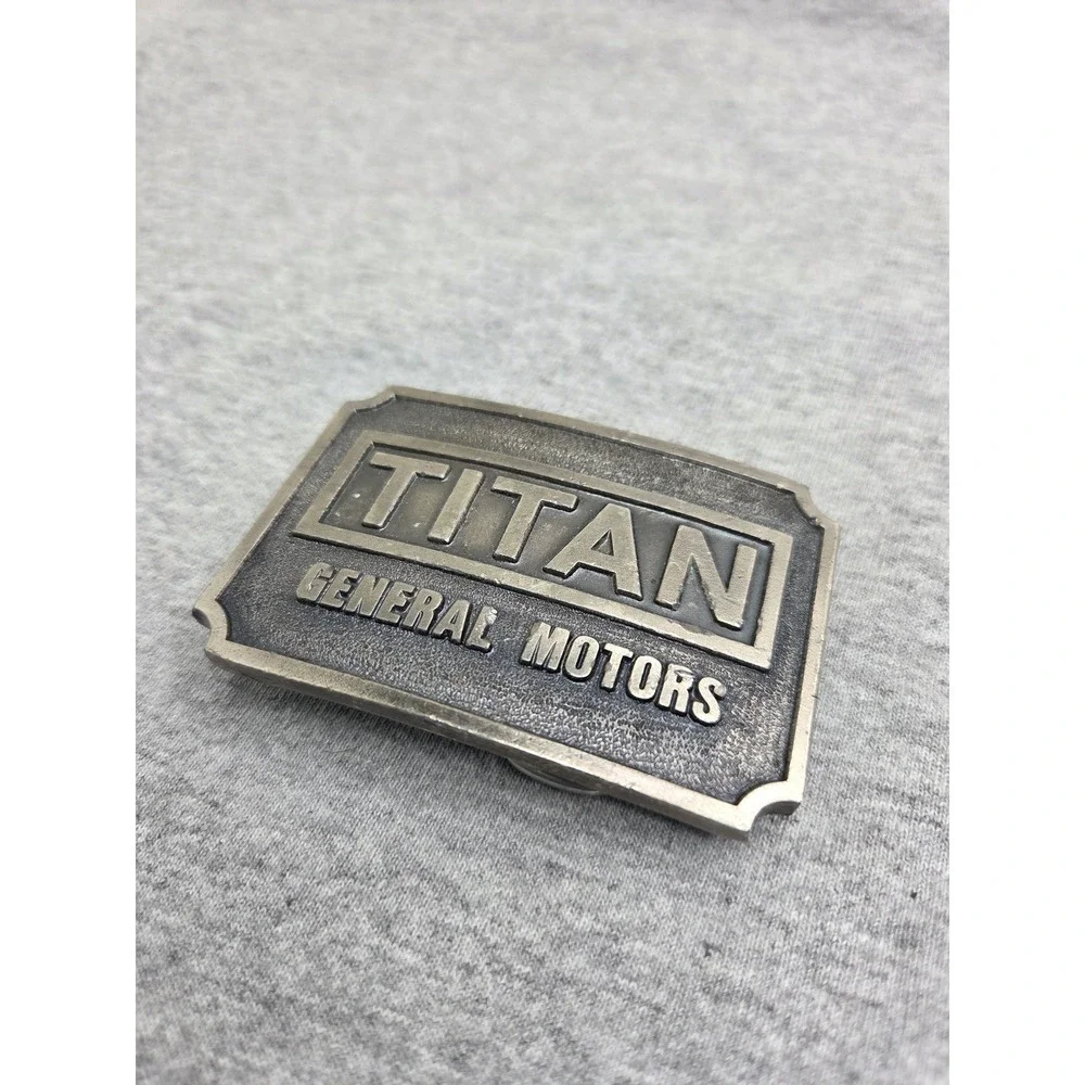 Vintage Rare Titan General Motors Auto Solid Pewter Belt Buckle Truck GM